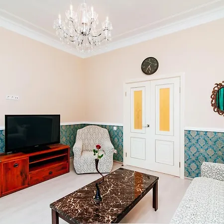 Vip у вокзала Apartment *